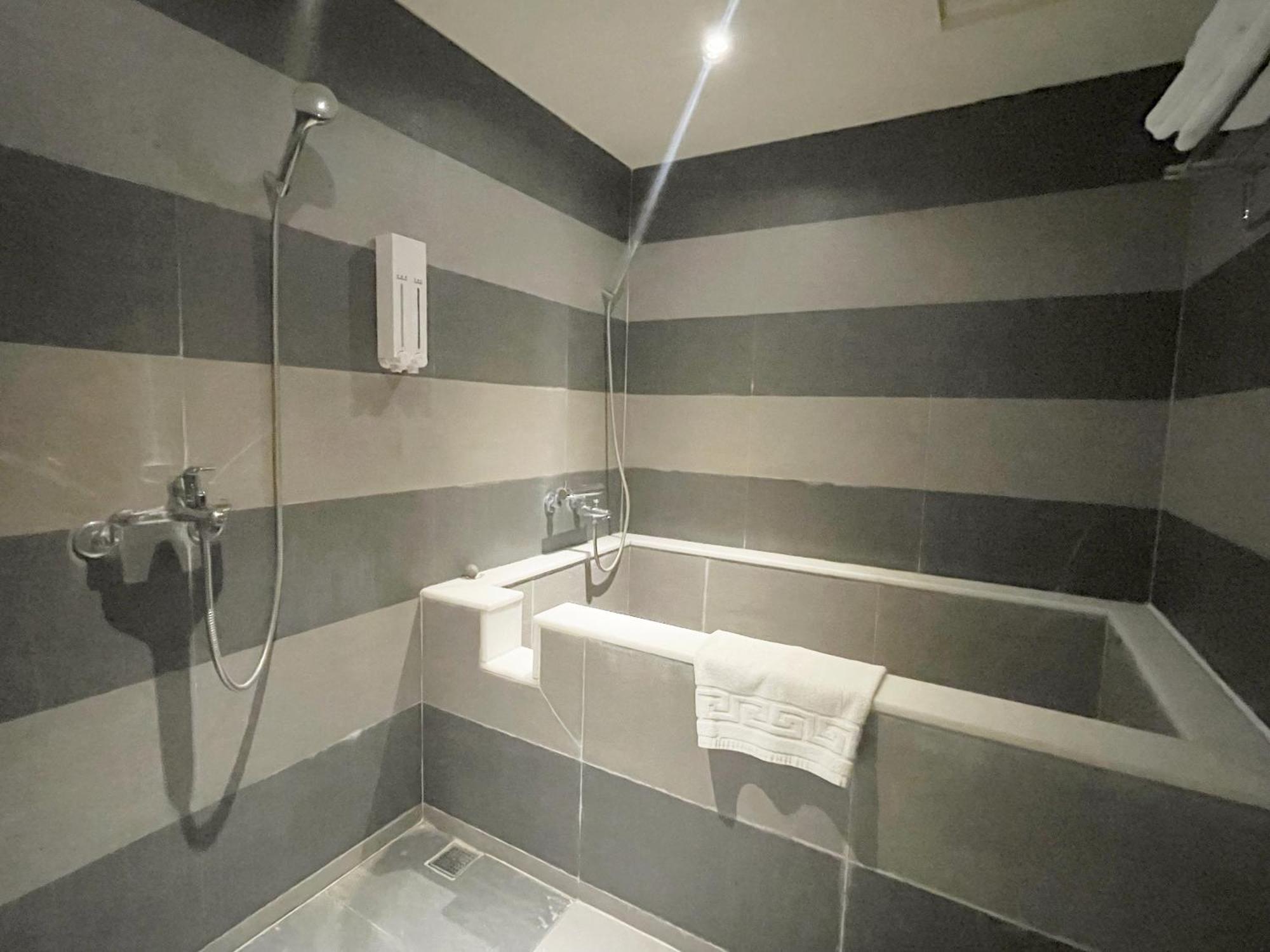 Roaders Hotel Hualien Dongda Cameră foto